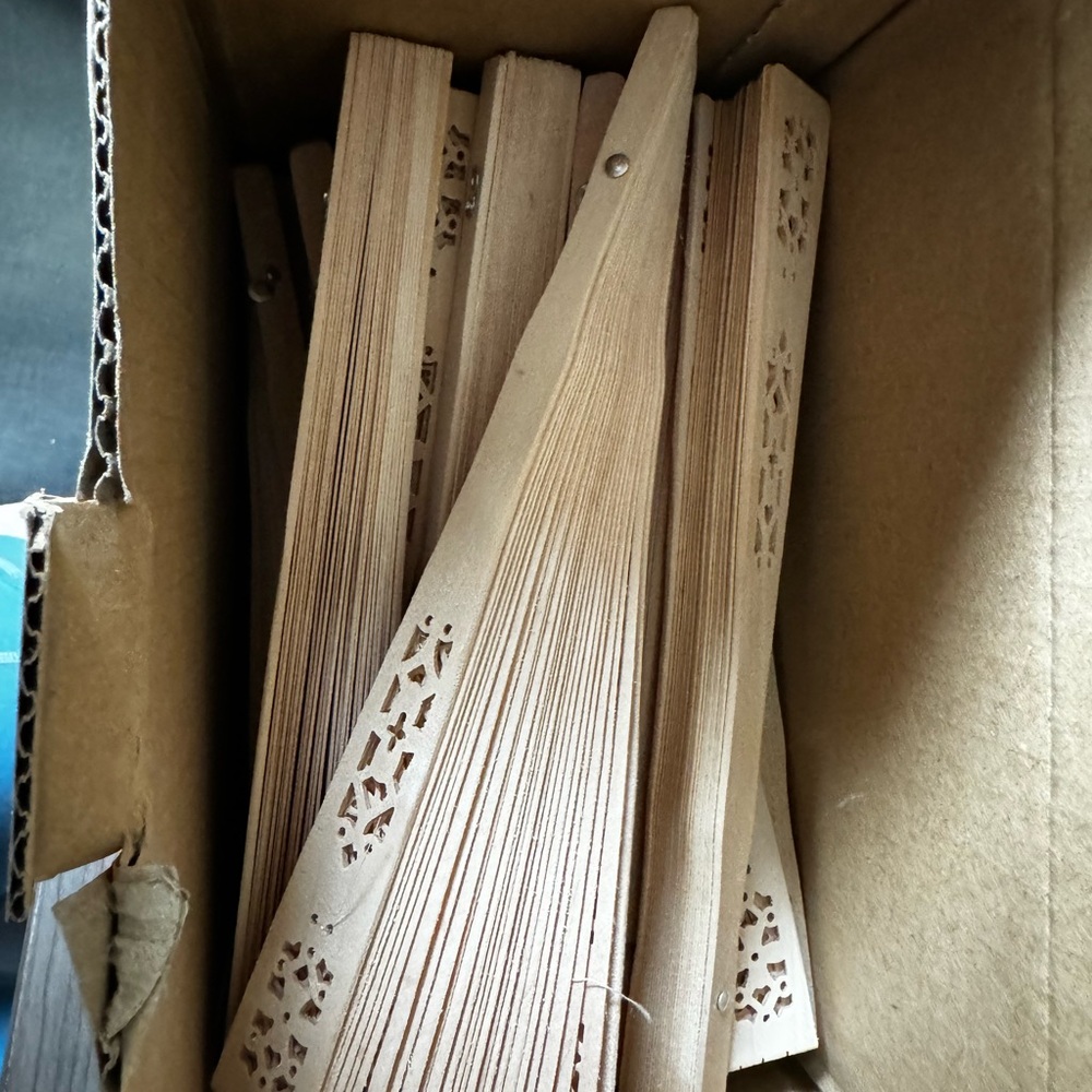 Tan Hand Fans (21 count) - Picture 2 of 3